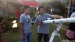 Melihat Serunya Pemantauan Gerhana Bulan di Imah Noong Lembang