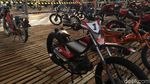 Ratusan Motor Modifikasi Terparkir di Makassar