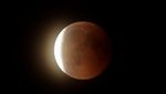 Indahnya Gerhana Bulan Total di Berbagai Negara