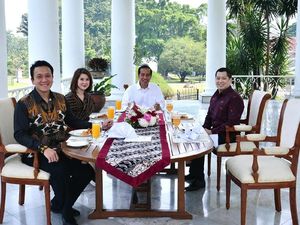 Jokowi Jamu Ketum PSI-PKPI-Perindo dengan Soto hingga Rempeyek