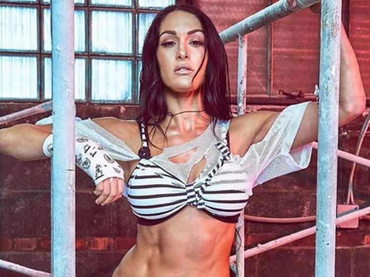 Sisi Lain Nikki Bella, Pegulat Mantan Tunangan John Cena yang Suka Yoga
