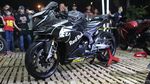 Honda CBR250RR Berbaju Karbon
