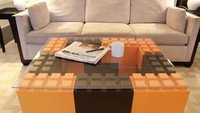 Mulai dari furnitur hingga dinding pembatas ruangan disusun dari tumpukan lego. Istimewa/Boredpanda.