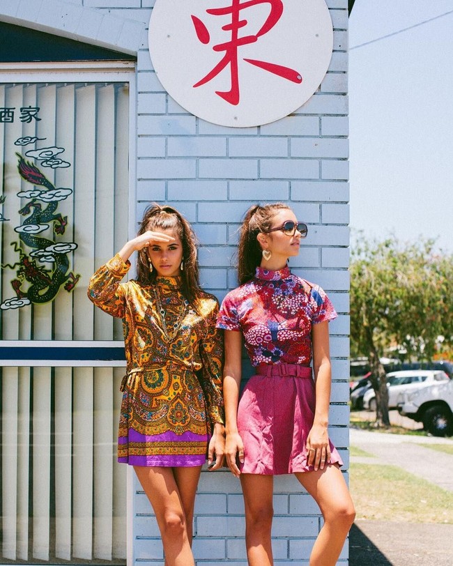 Baik Renee dan Elisha keduanya terjun di industri model sejak mereka terkenal di media sosial. Saat itu usia mereka baru 15 tahun. Foto: Dok. Instagram