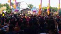 Anies dan HNW Hadiri Lebaran Betawi di Setu Babakan