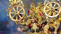Tema Dokar mewakili kendaraan yang dipakai warga untuk menuju Pantai Watu Dodol (Ardian Fanani/detikTravel)