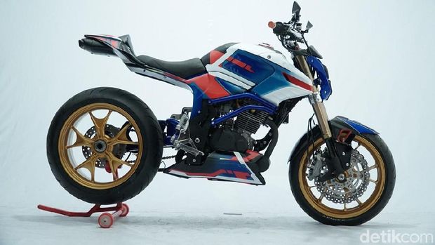 Sport Naked: Imran Syukri dengan Honda Tiger tahun 2007