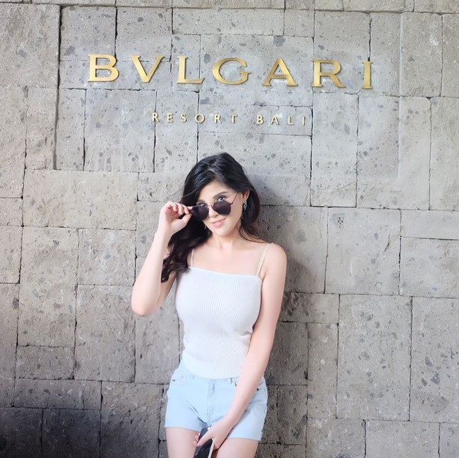 Ini gaya liburan mewah wanita 26 tahun itu di Bali. Dita menginap di salah satu hotel termahal di Bali.  Foto: dok. Instagram