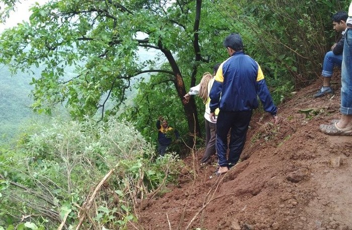 Bus Terperosok ke Jurang di India, 33 Orang Tewas