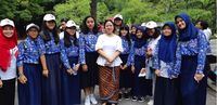 Menko PMK bertemu dengan anak-anak Indonesia yang melanjutkan pendidikan di Sekolah Republik Indonesia Tokyo / Foto: Kemenko PMK