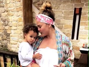 Gempa Lombok Kejutkan Istri John Legend yang Liburan di Bali