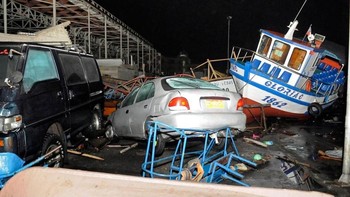 Pada 12 Mei 2008, gempa bumi berkekuatan 8,0 skala Richter mengguncang kota Sichuan, China. Gempa bumi ini merupakan salah satu yang terparah dalam sejarah, karena memakan korban jiwa sebesar 69.000. Gempa bumi ini kemudian diikuti 42.700 aftershock. (Foto: Twitter)