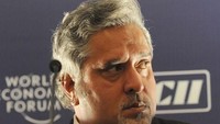 Vijay Mallya adalah pebisnis India dan mantan miliarder, yang saat ini menjadi subjek ekstradisi dari Inggris ke India untuk menghadapi tuduhan penipuan keuangan besar-besaran. Dia bangkrut akibat berbagai kasus menerpa. Istimewa/ranked.com.
