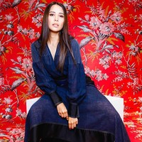 Wanita 35 tahun ini sering disebut sebagai orang paling stylish di Malaysia. Ketertarikannya dengan dunia fashion memang begitu besar hingga ia mendirikan brand fashion bernama Ultra dan Thavia.  Foto: dok. Instagram (@tcjamidah)