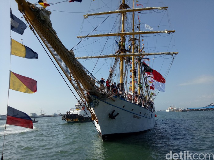 KRI Dewaruci di Makassar, KRI Dewaruci