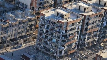 Kota Fukushima di Jepang kembali diguncang gempa bumi pada 26 Oktober 2013. Kali ini berkekuatan 7,1 skala Richter dan menyebabkan tsunami setinggi satu kaki di area dekat bencana pembangkit listrik tenaga nuklir yang disebabkan oleh gempa bumi tahun 2011. (Foto: Wikimedia)