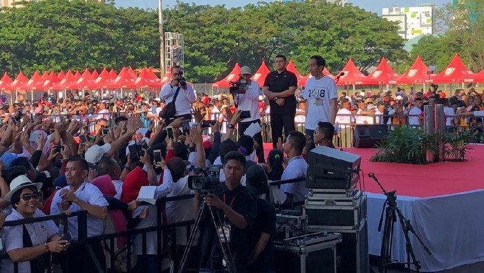 Jokowi Umumkan Pemilik Nomor Ini Bisa Dapat Rumah dan Mobil
