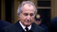 Bernard Madoff kaya raya karena menipu ribuan investor senilai miliaran dolar. Namun kecurangannya berujung petaka. Setelah skemanya gagal selama krisis keuangan tahun 2008, dia bangkrut. Istimewa/ranked.com.