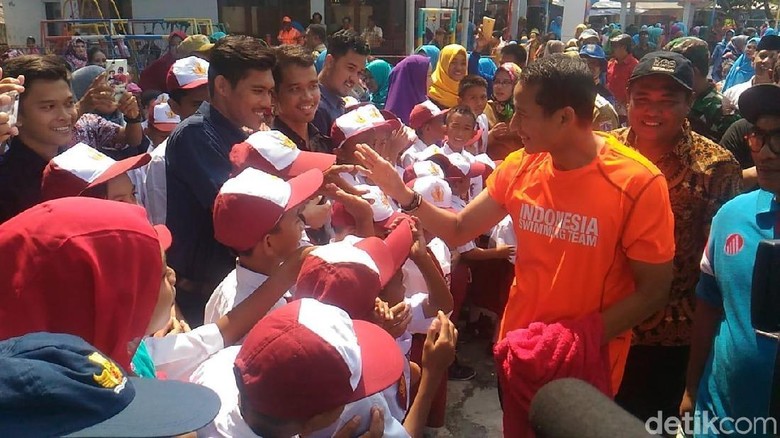 Ngantor di Pulau Sebira, Sandi: Sebentar Lagi Pak Anies ke Sini Ngantor di Pulau Sebira, Sandi: Sebentar Lagi Pak Anies ke Sini