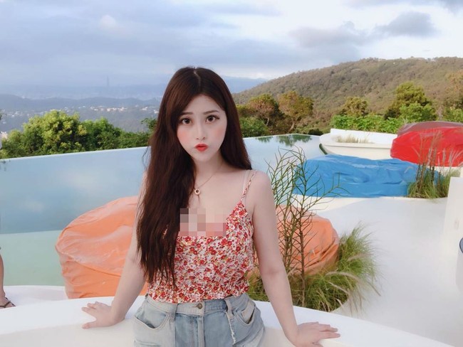 Wanita yang bernama Yumi.K ini sering berbagi foto seksi dirinya secara online. Namun, belum lama ini ia melaporkan banyak pengguna internet ke polisi. Foto: Instagram