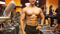 Akrab dipanggil Say, dokter muda berusia 29 tahun ini awalnya nge-gym untuk membuktikan bahwa semua orang bisa olahraga tidak peduli sesibuk apa. (Foto: Instagram/say_shazril)
