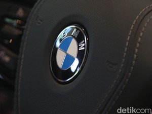 Waduh! BMW Gugat Produsen Becak Elektrik