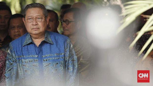 Presiden keenam RI SBY sempat mengeluarkan kebijakan Bantuan Langsung Tunai (BLT).