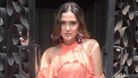 Namun jika Tukul berniat melamarnya, Meggy pun menyerahkan keputusan itu kepada orang tuanya. Pool/Noel/detikFoto.