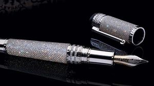 Deretan Pulpen Mahal Seharga Mobil Mewah, Minat Beli?