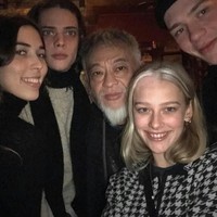 Tia pun cukup vokal untuk membuat orang dengan kekurangan jangan terus-menerus berkecil hati. Aku merasa punya tanggung jawab untuk mengajak tiap orang dengan kondisi kelainan kulit  jangan takut menunjukkan kulit asli mereka, ucapnya lagi. Foto: Dok. Instagram (@tiajonsson)