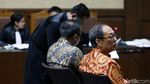 Sidang Perdana Keponakan dan Orang Dekat Novanto
