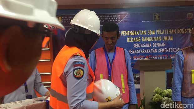 100 Napi LP Cipinang Dilatih Jadi Tenaga Bangunan