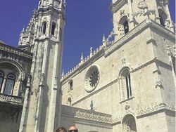 Salah Minta Tolong Orang, Foto Liburan Jadi Berantakan