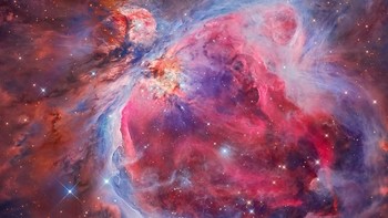 Keindahan Nebula karya Miguel Angel Garcia Borrella dan Lluis Romero Ventura asal Spanyol. Foto: National Maritime Museum