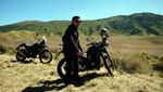 Foto: Aksi Derby Romero Touring Motor Menerabas Bromo