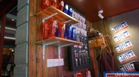 Tempat minum dengan logo Bubba Gump yang gemas (Shinta/detikTravel)