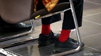 Made Oka duduk di kursi terdakwa untuk menjalani sidang perdana kasus korupsi e-KTP.