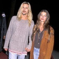 Gondrong dan belah tengah, Brad Pitt mengikuti gaya Jitka Pohledek. Foto: Ist.