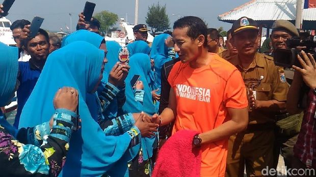  Wakil Gubernur DKI Jakarta Sandiaga Uno mengunjungi Pulau Sebira, Senin (30/7/2018)