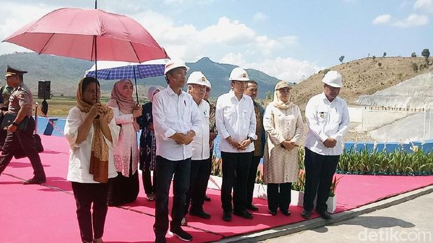 Presiden Jokowi resmikan Bendungan Tanju