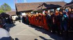 Foto Evakuasi Ratusan Pendaki yang Terjebak di Rinjani Dilanjut