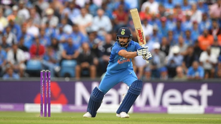Virat Kohlo LEEDS, ENGLAND - JULY 17: India batsman Virat Kohli hits out during 3rd ODI Royal London One Day match between England and India at Headingley on July 17, 2018 in Leeds, England. (Photo by Stu Forster/Getty Images)