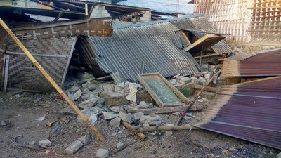 Foto: Rumah-rumah Hancur, Begini Kerusakan Akibat Gempa di NTB
