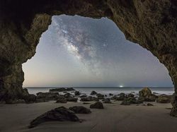 Terpana Keindahan Alam Semesta