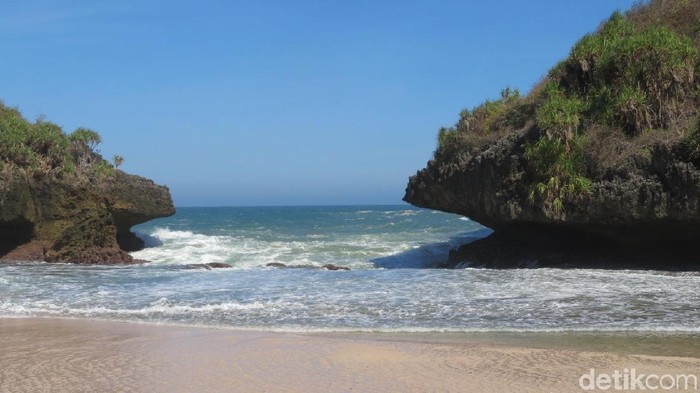 Pantai Sedahan, Gunungkidul, DIY