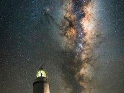 Terpana Keindahan Alam Semesta