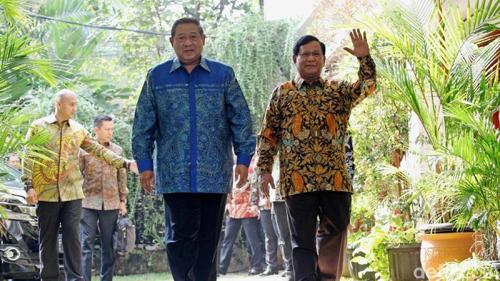 Ketum Partai Demokrat (PD) Susilo Bambang Yudhoyono (SBY) menemui Ketum Gerindra Prabowo Subianto di Jl Kertanegara, Jakarta Selatan, sekitar pukul 10.00 WIB, Senin (30/7/2019).