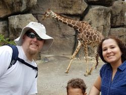 Salah Minta Tolong Orang, Foto Liburan Jadi Berantakan