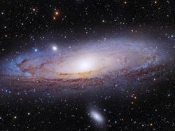 Terpana Keindahan Alam Semesta