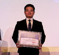 J&T Express Raih Penghargaan Top Brand Award 2018